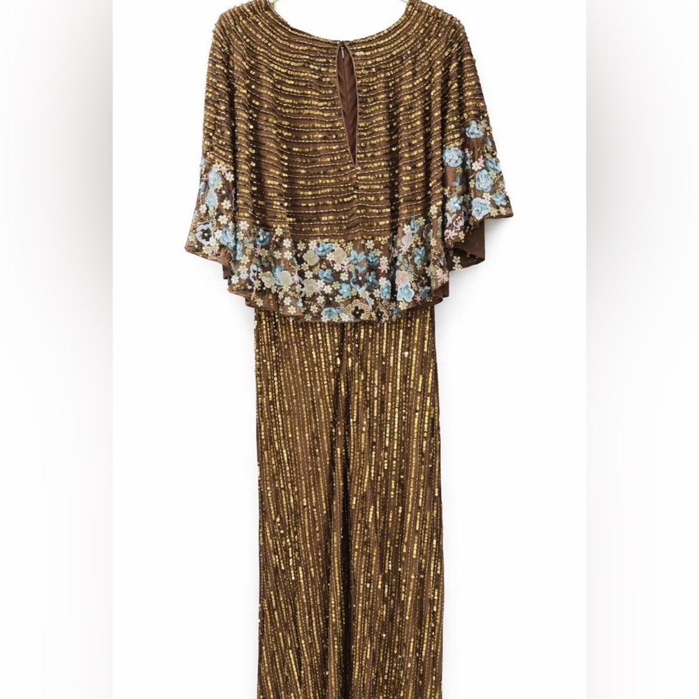 Mac Duggal Elegant Sequin Evening Gown with Cape, sz 8 - Picture 5 of 9